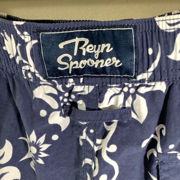 Reyn Spooner Vintage Style Floral Swim Trunks - Picture 4 of 6